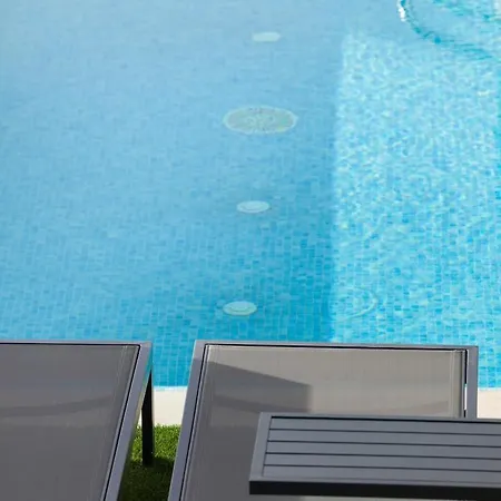 Lux D With Heated Pool, Ocean View 阿德耶