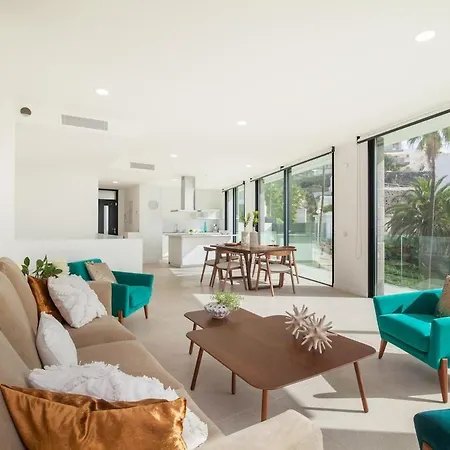 Lux D With Heated Pool, Ocean View Costa Adeje