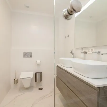 Lux D With Heated Pool, Ocean View Villa