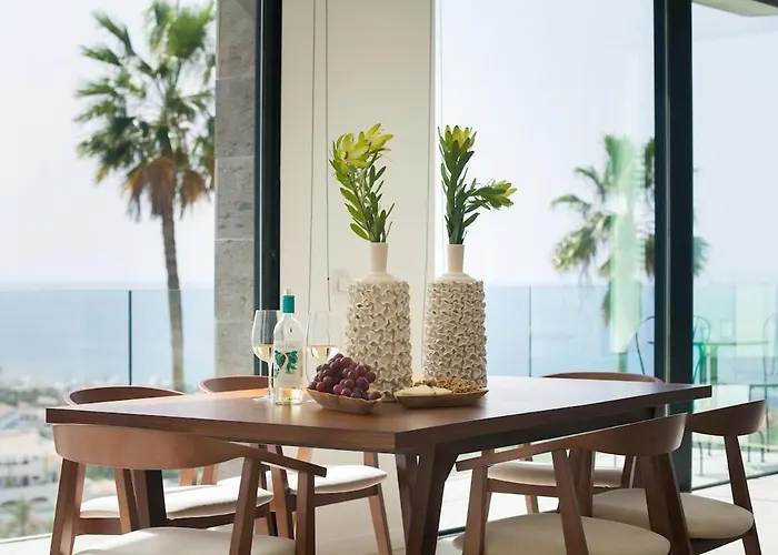 Lux D With Heated Pool, Ocean View