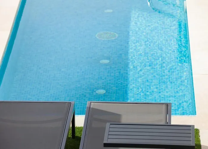 Lux D With Heated Pool, Ocean View 아데제